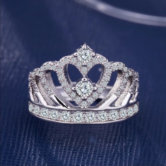 New 925 Silver Romantic Heart Crown Diamond Ring - Picture 6 of 6